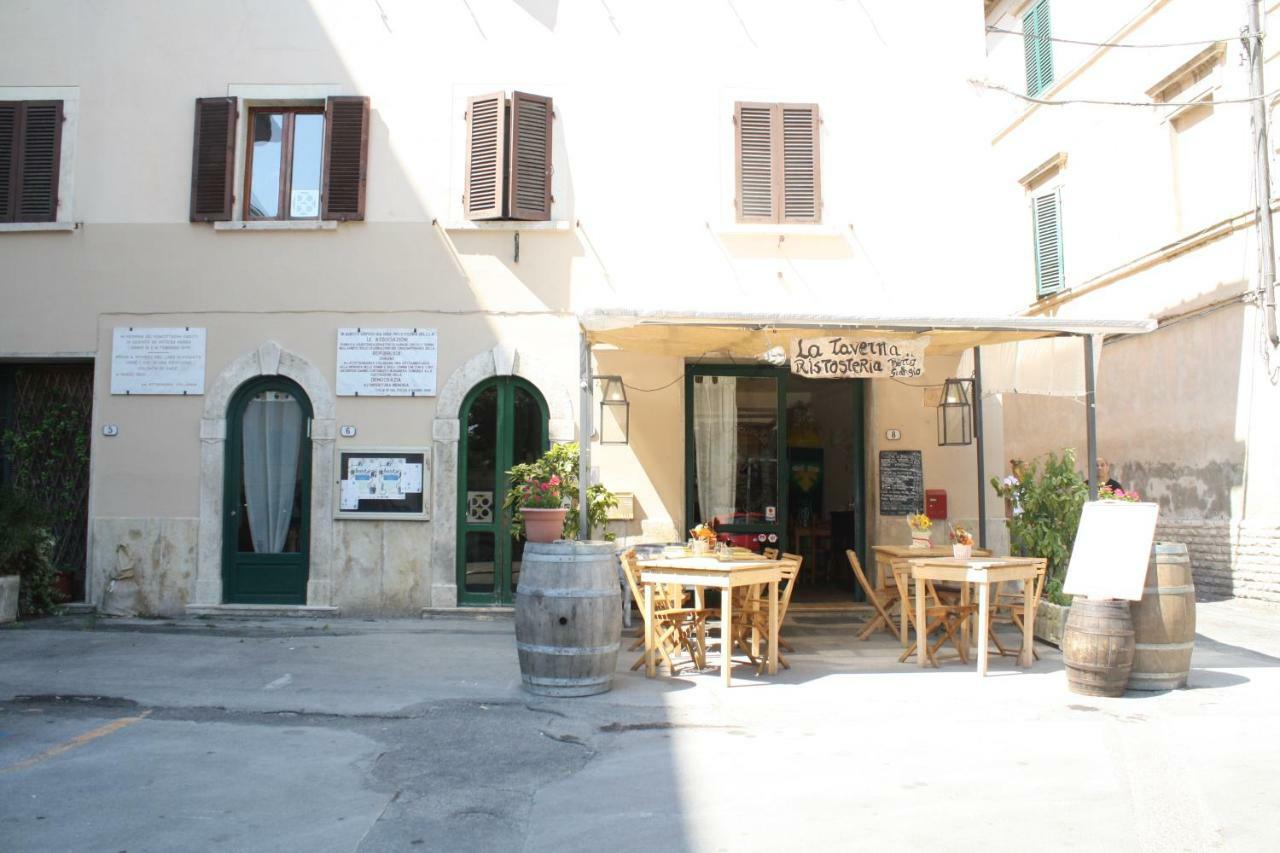 Easy Room Colle Val D'Elsa Bagian luar foto
